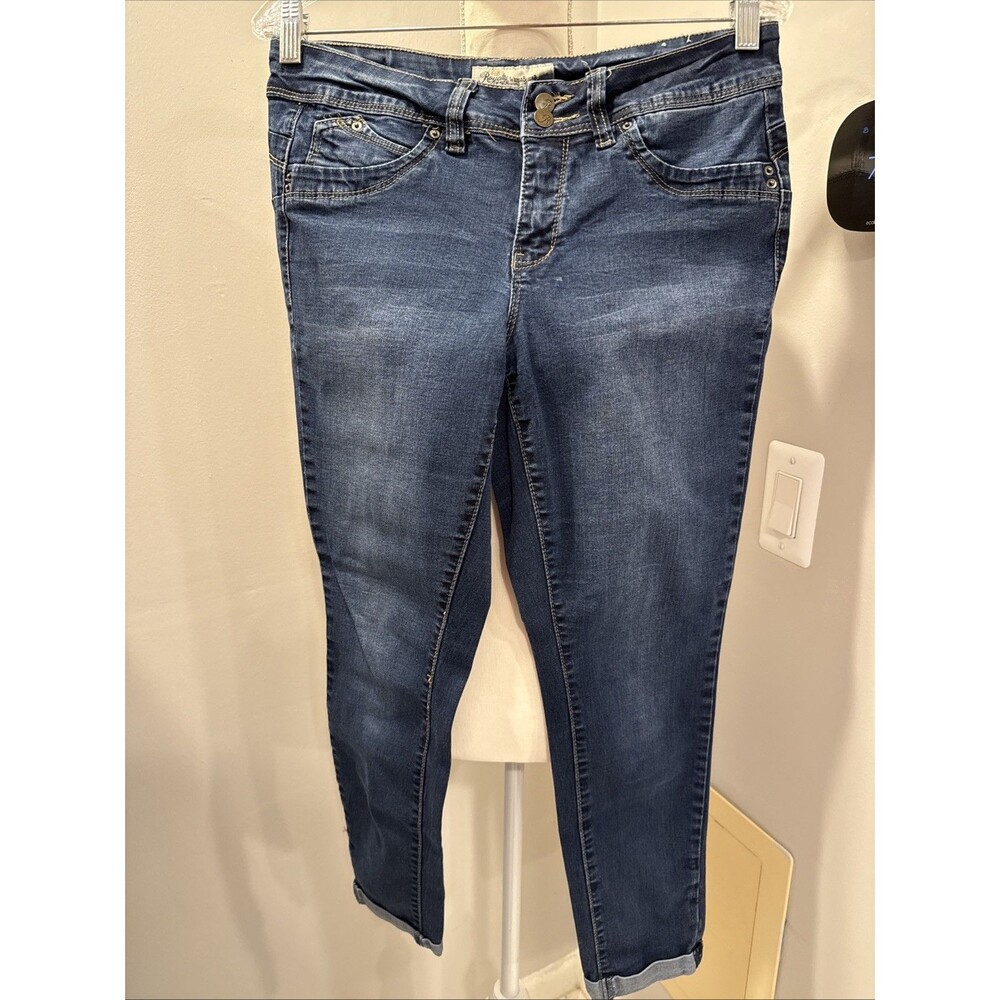 Royalty For Me Wanna Betta Butt Jeans Womens Size 6 Blue Cuffed Denim Pants